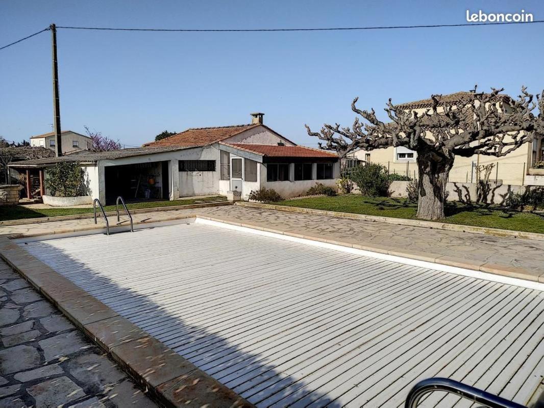 Chalet Typique Au Coeur De La Petite Camargue Villa Vauvert Bagian luar foto